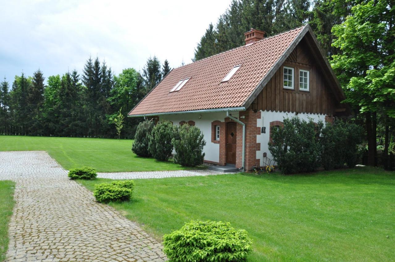 Monte Carvick Nad Jeziorem Seksty Karwik Exterior photo