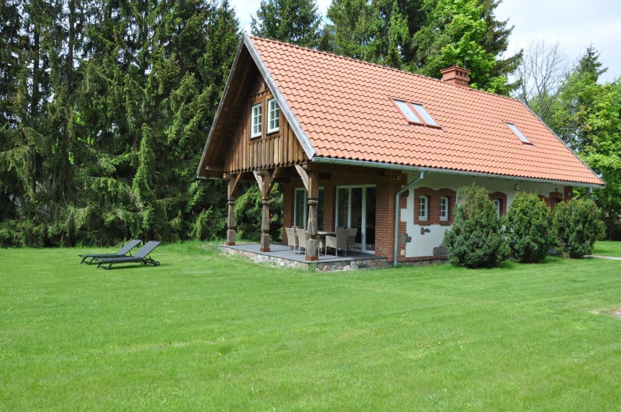 Monte Carvick Nad Jeziorem Seksty Karwik Exterior photo